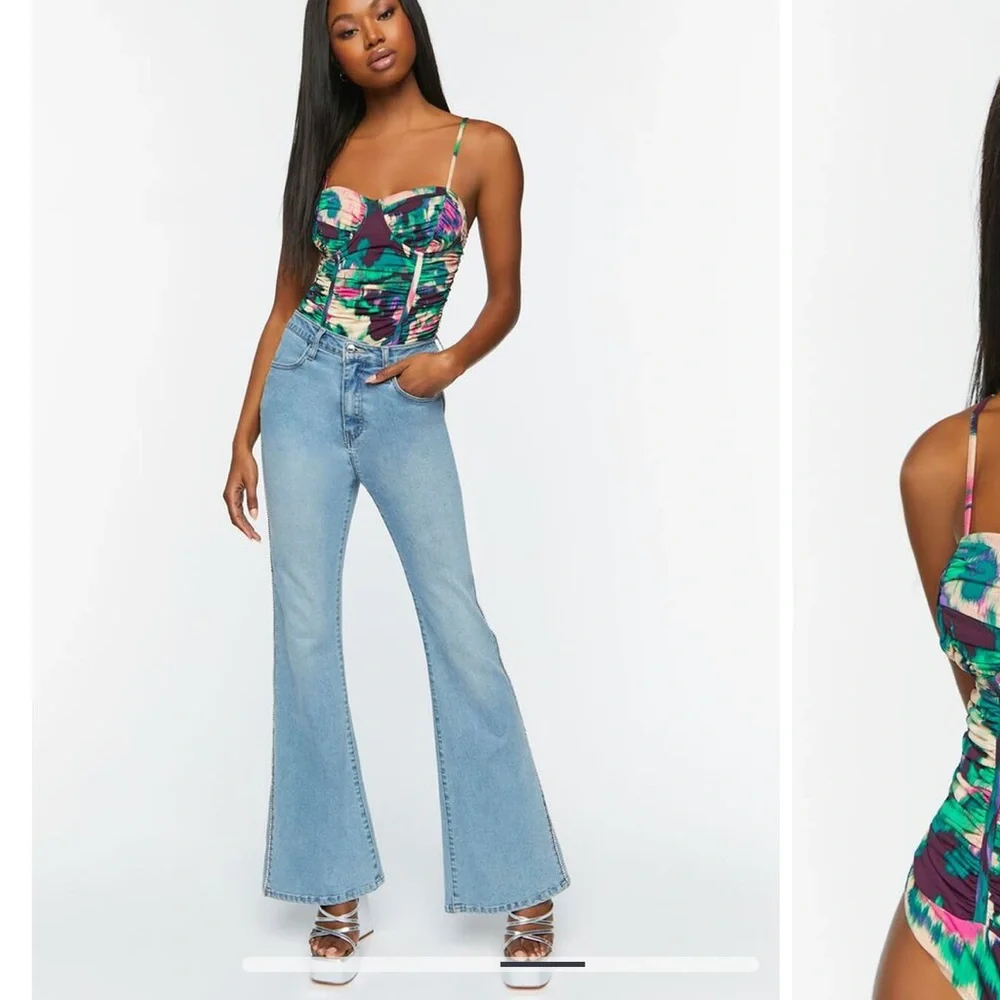 3 for $25💙Watercolor Ruched Bodysuit - Picture 8 of 8